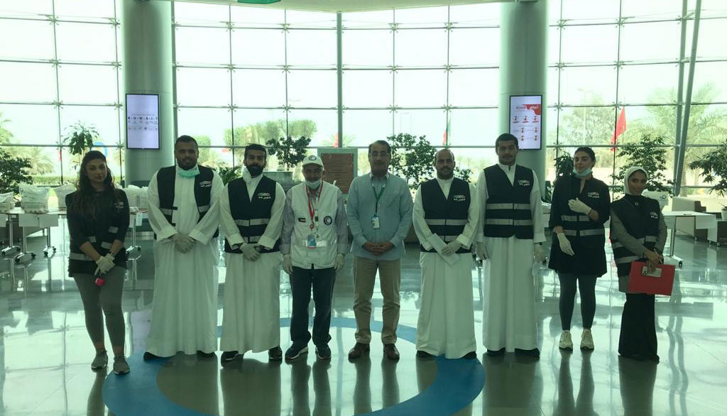 DDI and ‘الكويت قدها' volunteers deliver medication